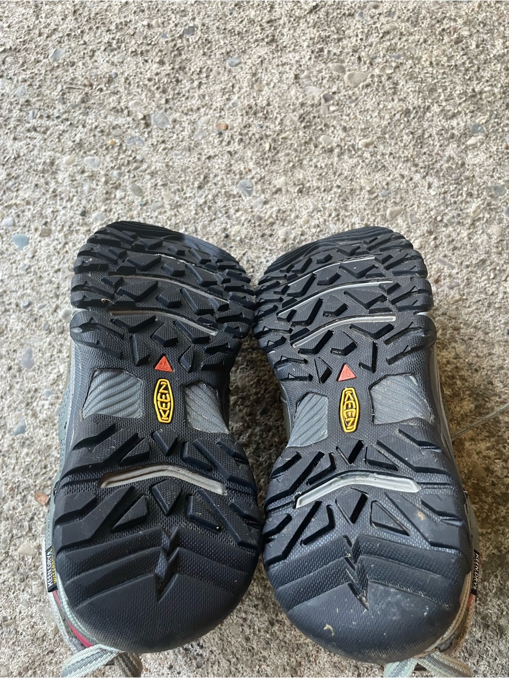 Women's Keen Waterproof Insulated
Hiking Boots 8 Multicolor - Picture 13 of 13